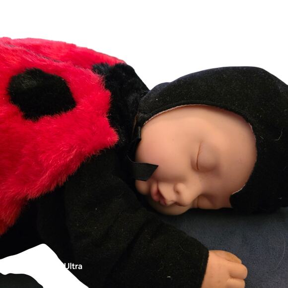 Anne Geddes 1997 Ladybug Sleeping Baby Doll 17” Plush Bean Bag Red Black VTG - Picture 2 of 4